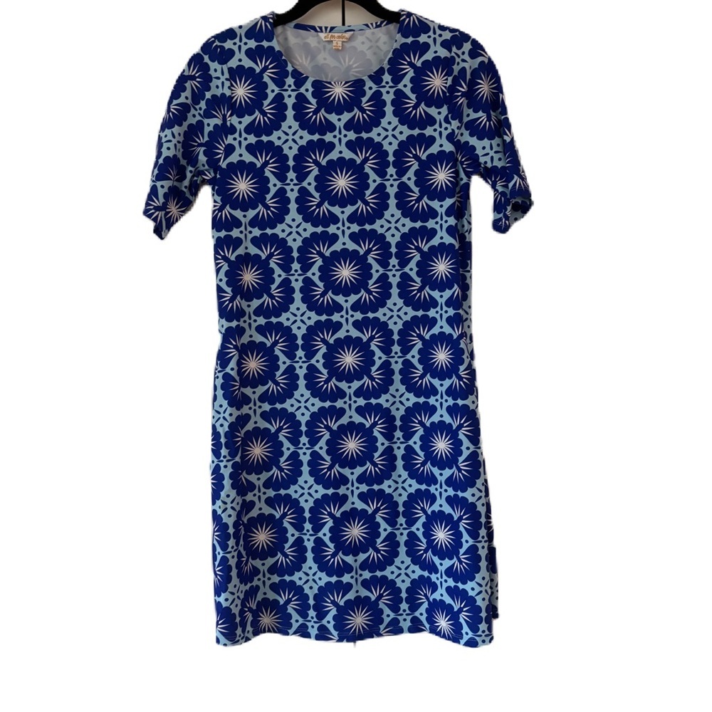 All For Color Starburst Blue Sun Protection Floral Dress Size Small Tee‎ Shirt
